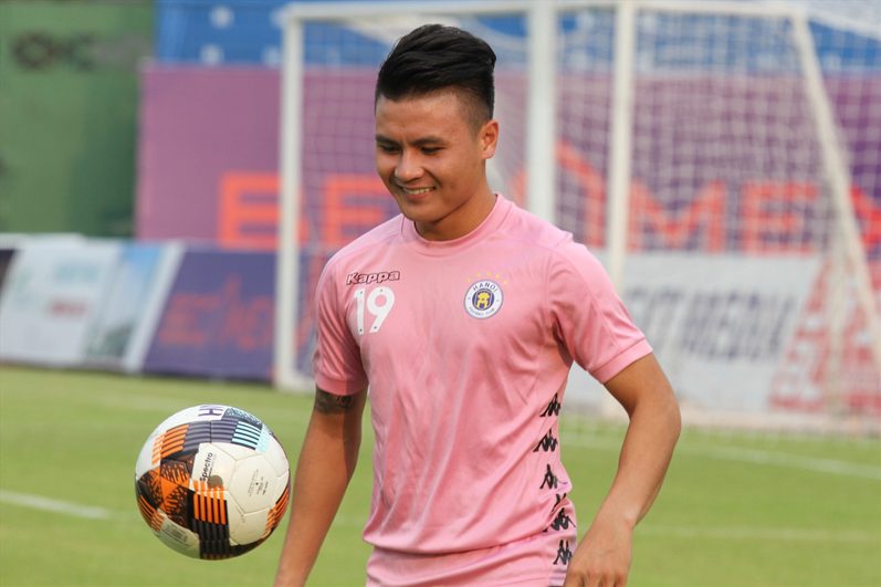 Nguyễn Quang Hải để tuột mất Quả bóng Vàng 2021
